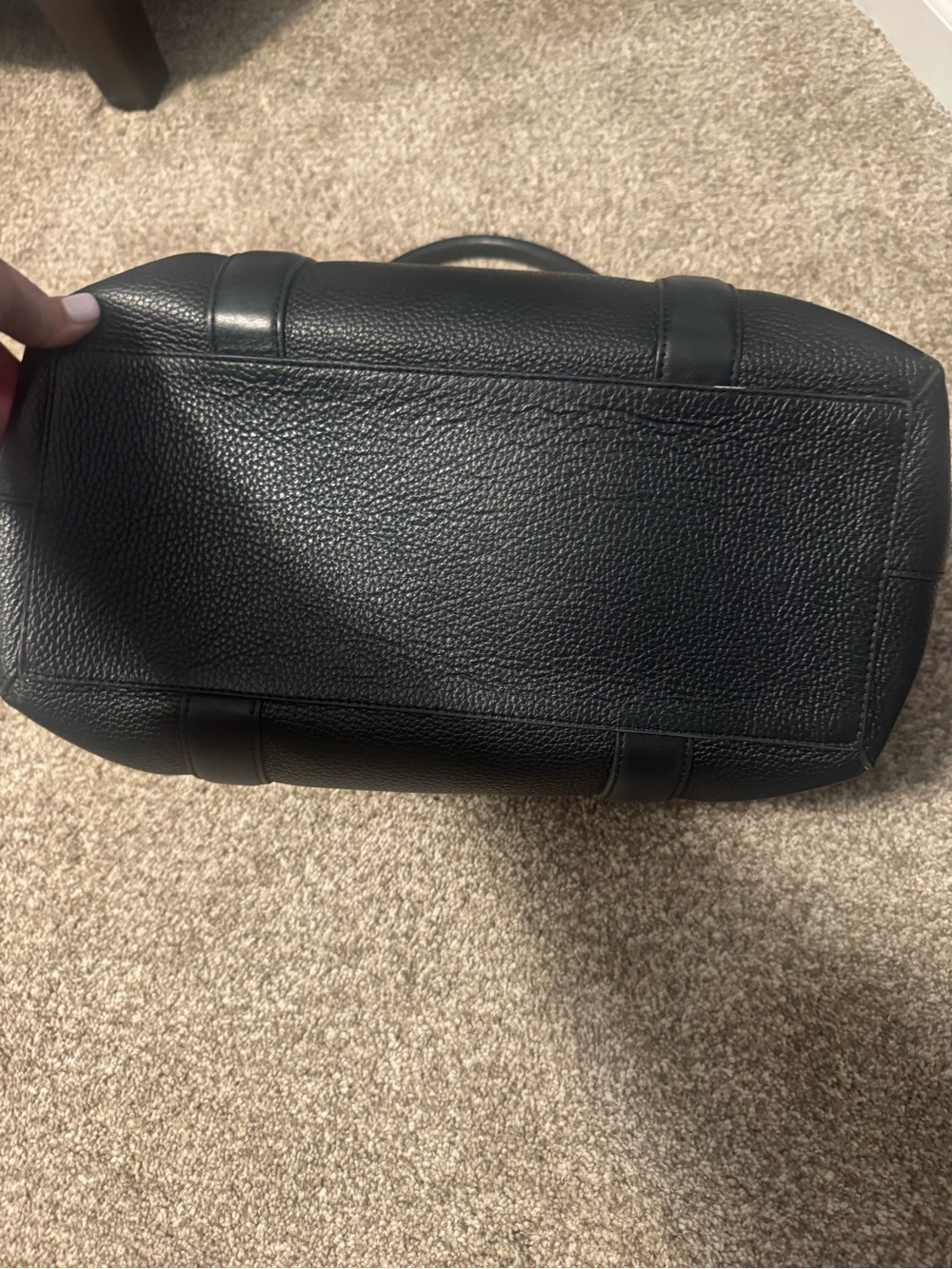 Cuyana Trapeze Satchel - Black Pebbled Leather with Shoulder Strap - Picture 7 of 9